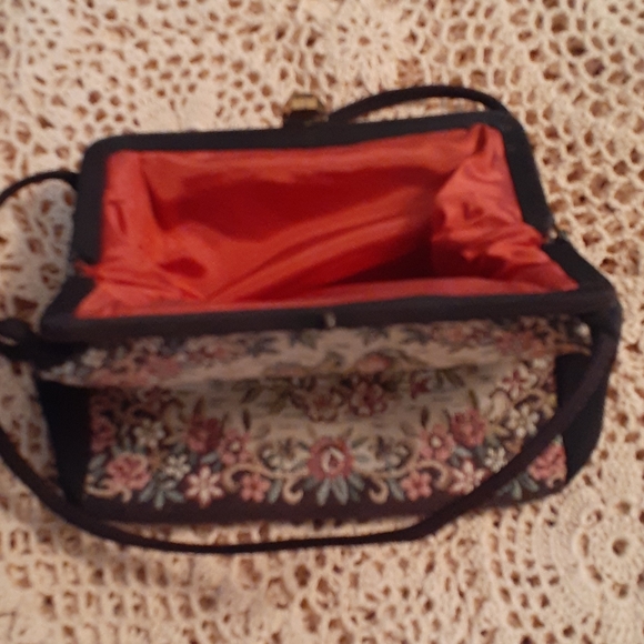 Vintage tapestry purse - Picture 2 of 6
